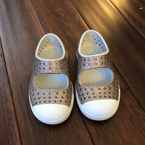 Native Shoes, Toddler size 6, Gold